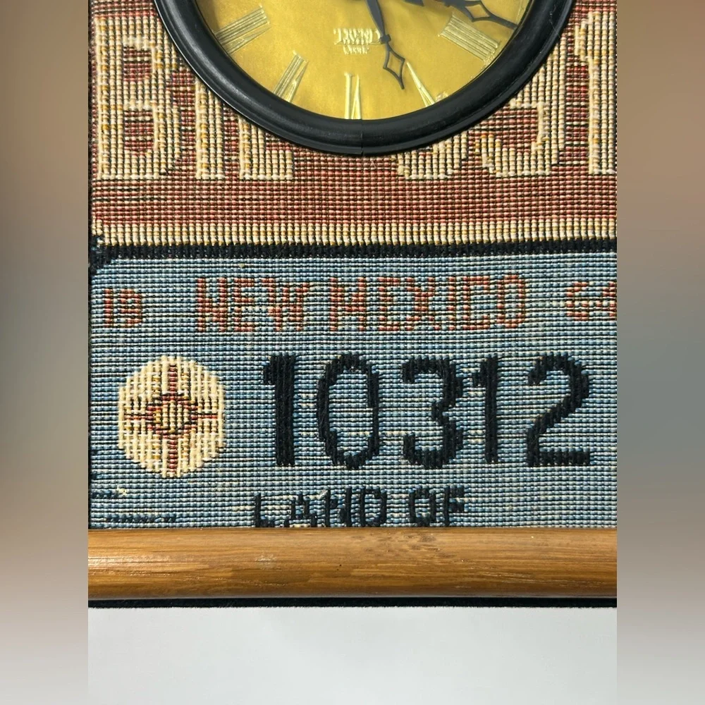 Trend Quartz Novelty Mantel Clock Analog States Tapestry Unique‎ Rare Traveling